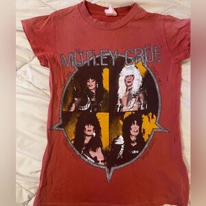 MadeWorn Motley Crue shirt
